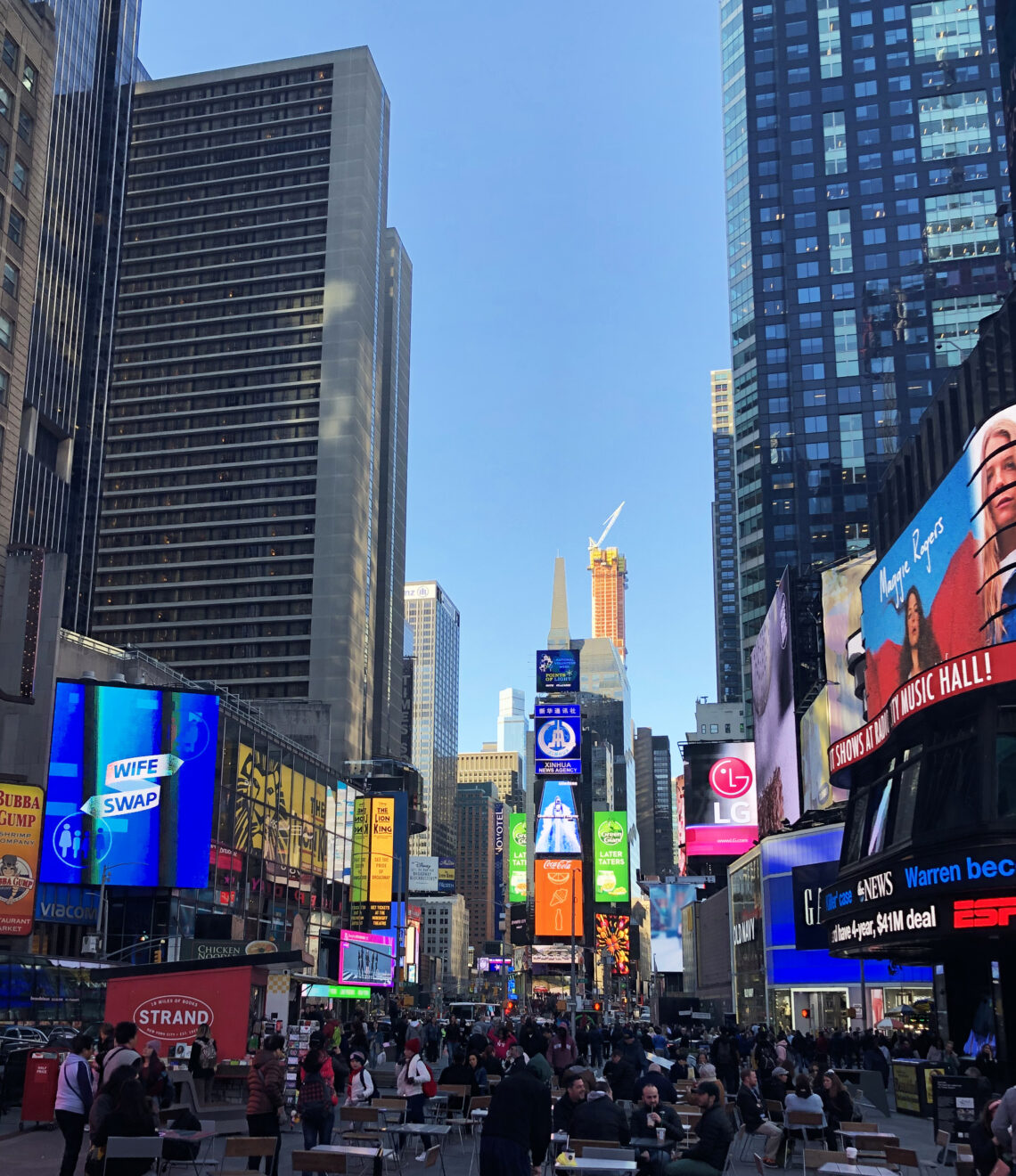 Drommund, Kaffe og en gudinde…